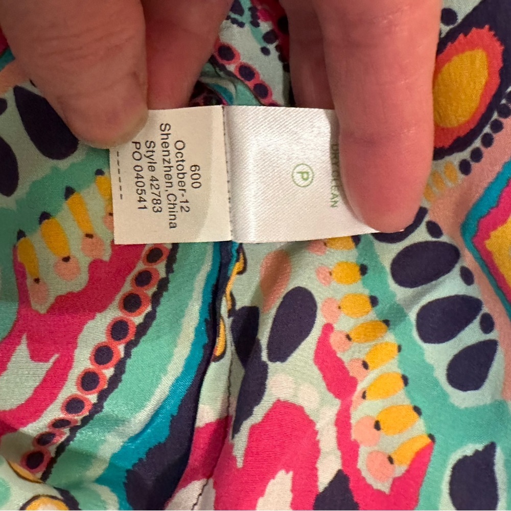 Lilly Pulitzer Crown Jewels Trace silk top large - Picture 8 of 8